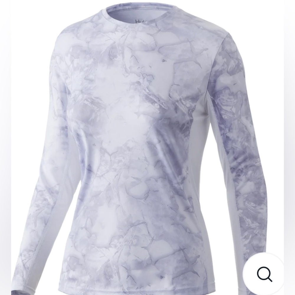 Huk woman fishing shirt sz XL